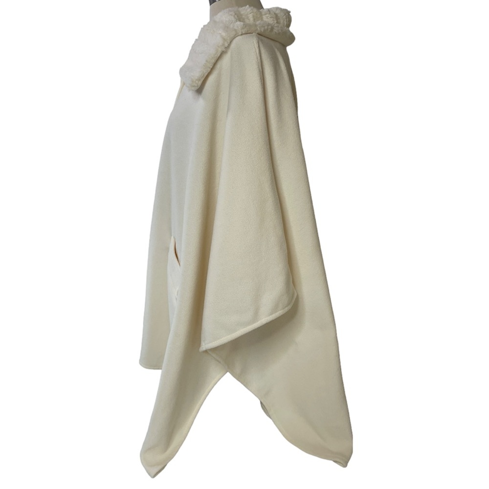 Luxury Cape Coat Fur Collar Button Shawl Wrap Winter White Ivory Whimsy Coquette - Picture 4 of 13